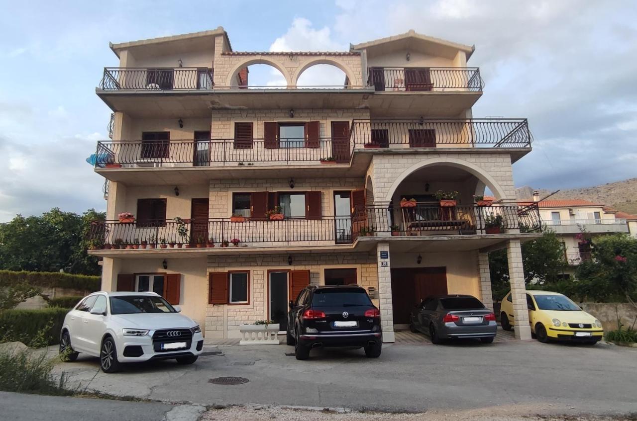 Apartments Villa Anna Podstrana Buitenkant foto